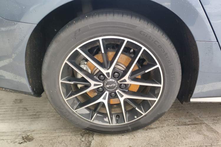 Used BYD Seal 2023 DM-i 1.5T 121km Prestige Model