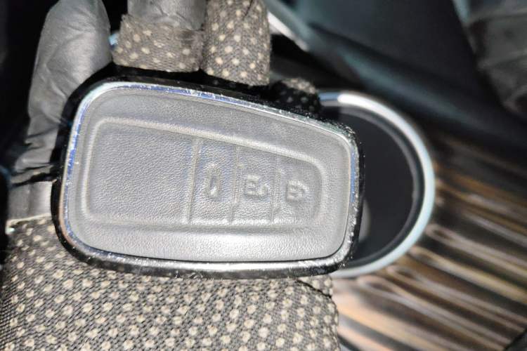 Used Toyota Camry 2018 2.5G Luxury Edition
