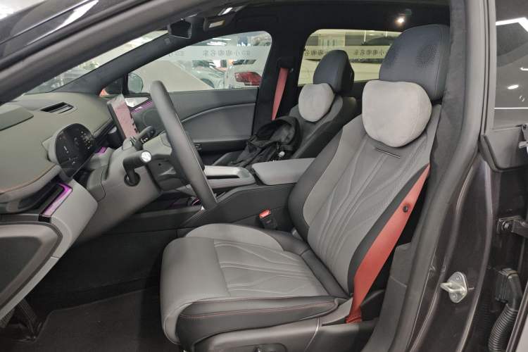 Used Zeekr 007GT 2025 Rear-Drive Intelligent Driving Version 75 kWh
