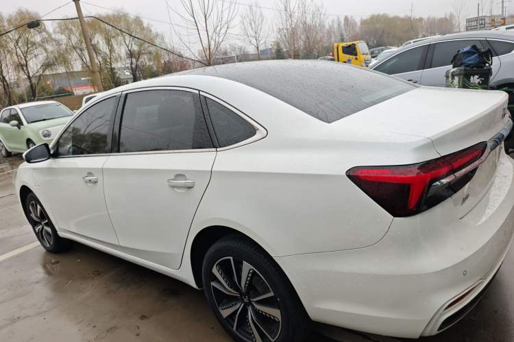 Used  ER6 2021 New Dynamic Edition 620km Smart Drive Version
