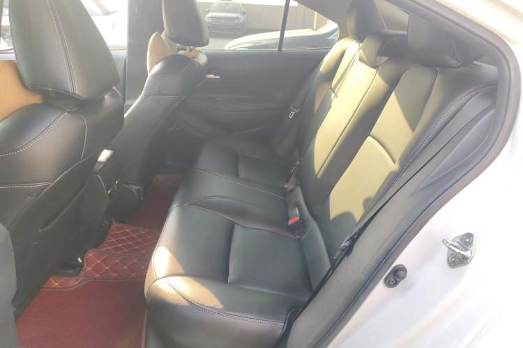 Used Toyota Corolla 2021 Dual-Motor 1.8L E-CVT Elite Edition
