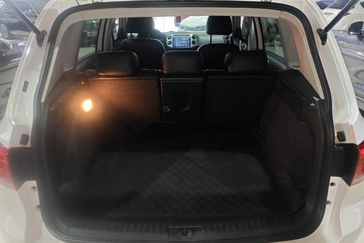 Used Volkswagen Tiguan 2016 280TSI Automatic Two-Wheel-Drive Silk Road Style Edition