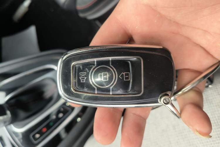 Used Haval H6 2016 Upgraded Model 1.5T Automatic Two-Wheel Drive Prestige Version
