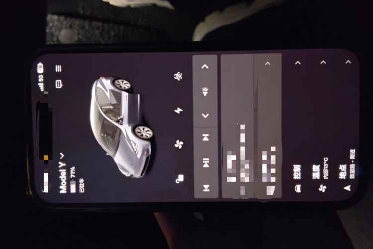 Used Tesla Model Y 2022 Long-Range All-Wheel-Drive Version