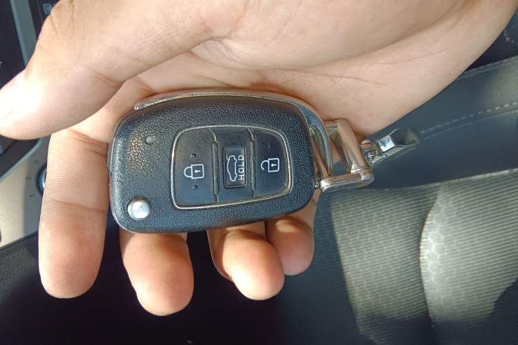 Used Hyundai Elantra 2016 1.6L Automatic ZhiXuan – Elite Version
