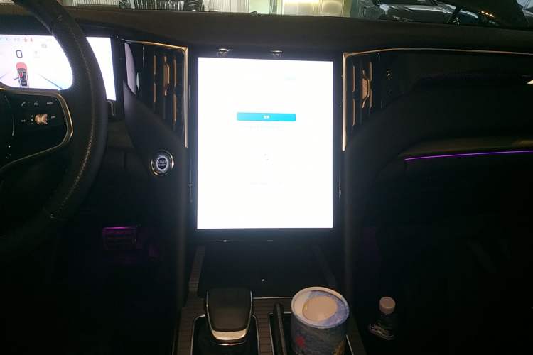 Used Hongqi HS7 PHEV 2024 2.0T PHEV Four-Wheel Drive Flagship Edition 6 Seats