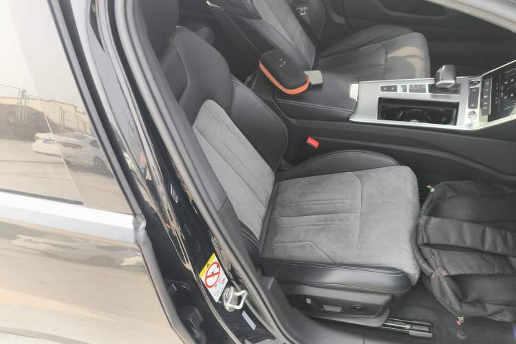 Used Audi A6L 2022 40 TFSI Luxury Dynamic Model
