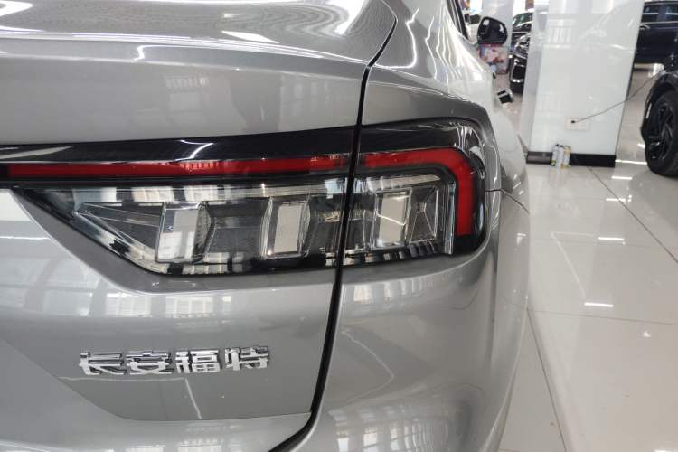 Used Ford Mondeo 2023 EcoBoost 180 Luxury Model
