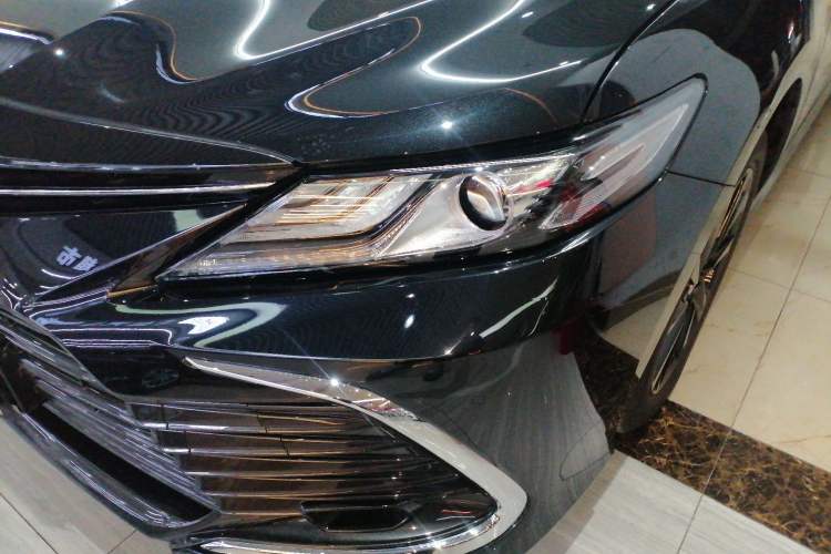 Used Toyota Camry 2021 2.0G Luxury Edition
