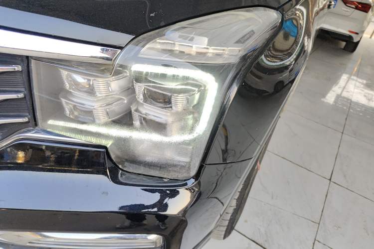 Used GAC Trumpchi GS8 2017 320T Two-Wheel Drive Luxury Smart Connectivity Version (7 Seats)