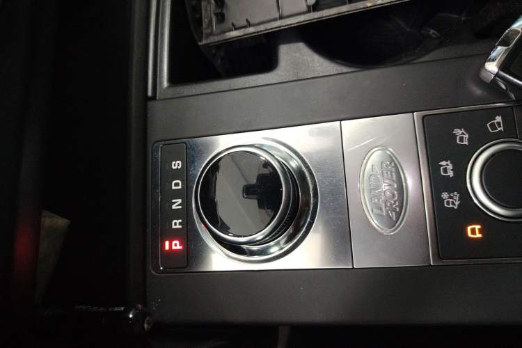 Used Land Rover Discovery 2019 3.0 SC V6 SE