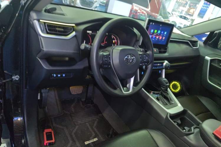 Used Toyota RAV4 2022 2.0L CVT Two-Wheel Drive Fashion Edition