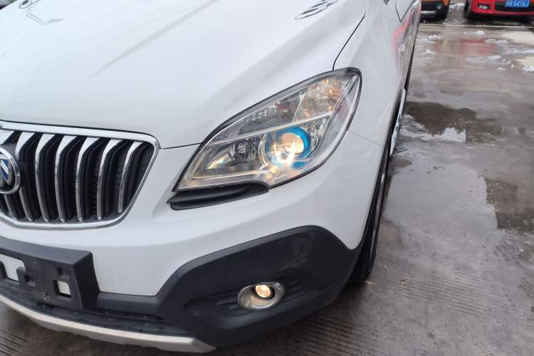 Used Buick Encore 2015 1.4T Automatic Two-Wheel Drive Urban Elite Version
