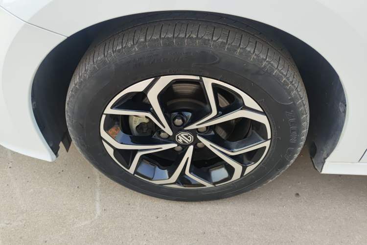 Used MG 5 2021 180 DVVT CVT Youth Luxury Edition