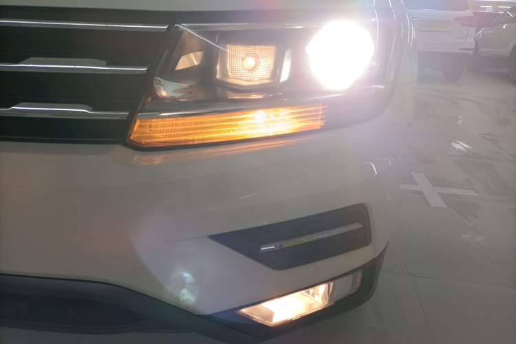 Used Volkswagen Tiguan L 2017 330TSI Automatic Two-Wheel Drive Luxury Edition
