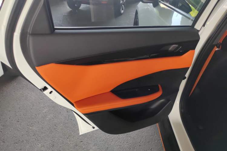 Used Changan UNI-V 2024 2.0T High-Performance Version
