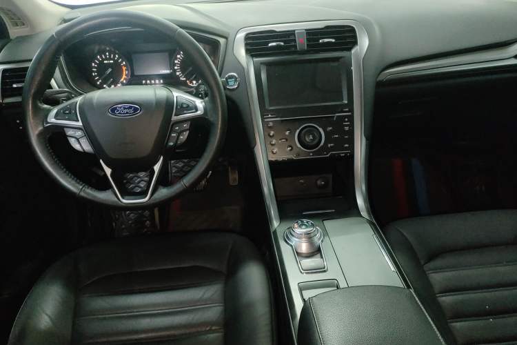 Used Ford Mondeo 2017 EcoBoost 200 Stylish Model
