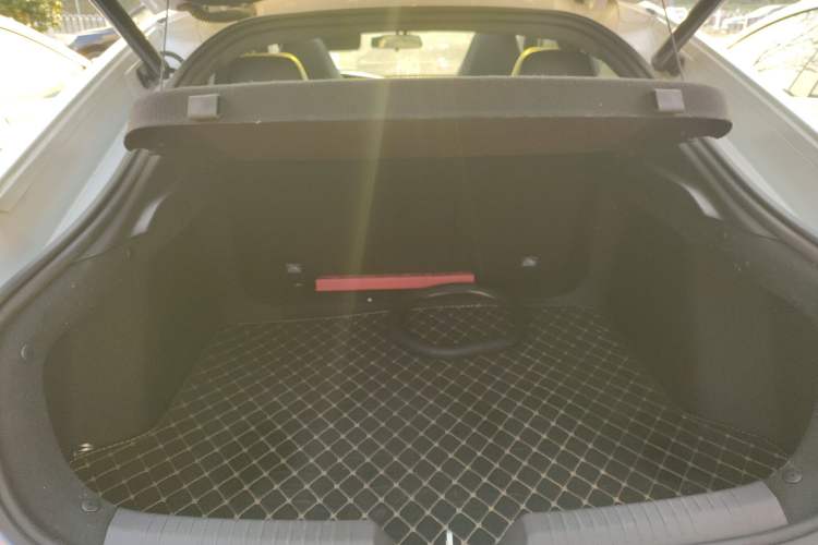 Used Changan UNI-V 2023 1.5T Prestige Model
