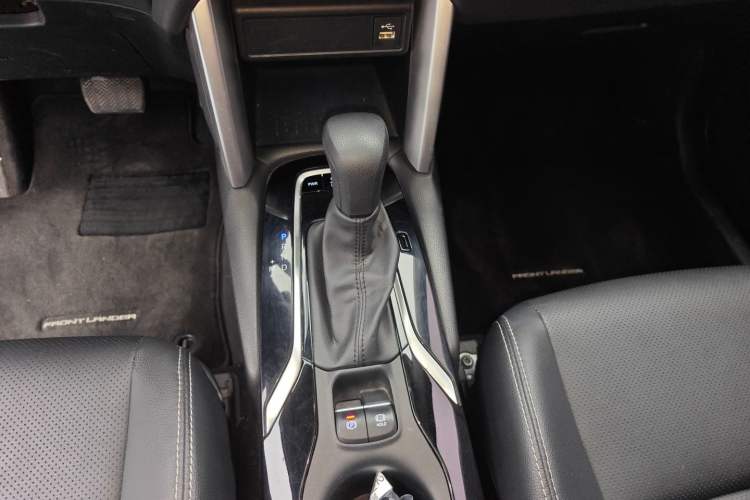 Used Toyota FRONTLANDER 2022 2.0L CVT Luxury PLUS Edition