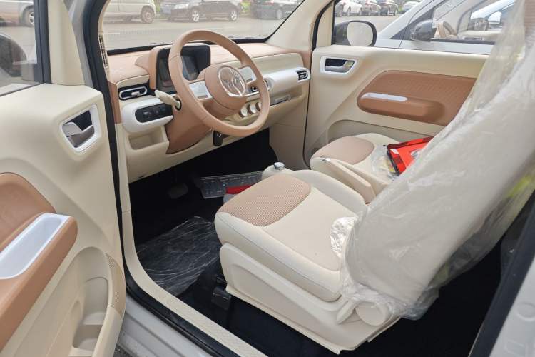 Used Wuling Hongguang MINIEV 2024 3rd Generation 215km Youth Edition