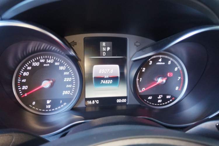 Used Mercedes-Benz C-Class 2017 Facelift C 200 L
