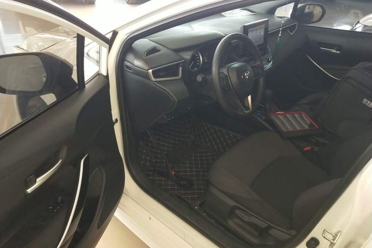 Used Toyota Levin 2021 Dual-Motor 1.8H E-CVT Leading Edition
