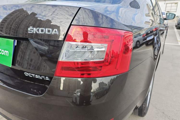 Used Skoda Octavia 2015 1.6L Automatic Yijie Edition
