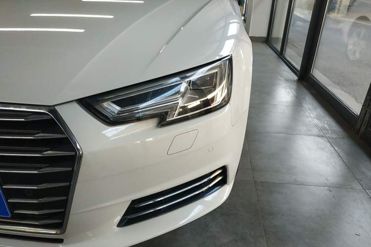 Used Audi A4L 2018 30th Anniversary Edition 40 TFSI Trendy Model
