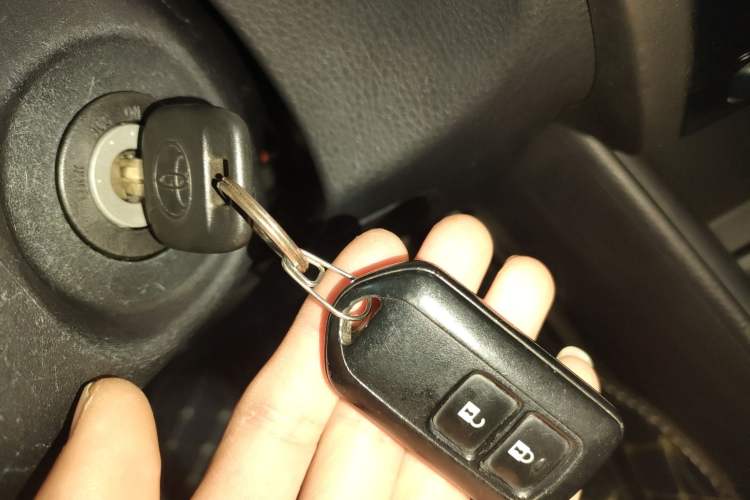 Used Toyota YARiS L 2016 Revised 1.5E CVT Charming Edition