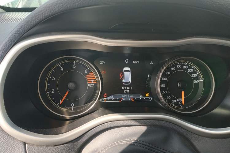 Used  Cherokee 2017 2.4L Leading Smart Edition
