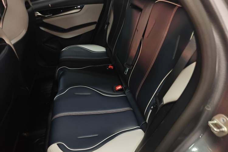 Used BYD Qin PLUS 2021 EV 400KM Luxury Model
