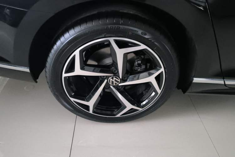 Used Volkswagen Magotan 2026 30 Million Vehicles Selected Model 380TSI DSG Luxury Edition
