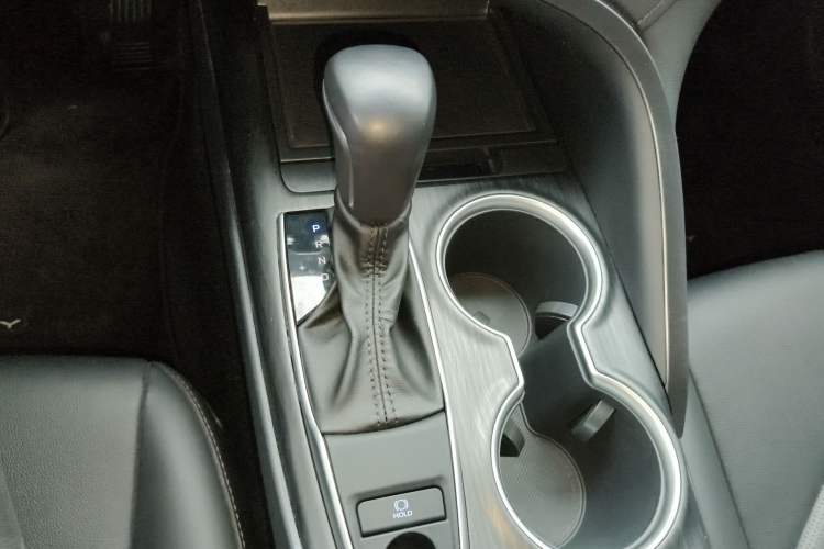 Used Toyota Camry 2021 2.0G Luxury Edition