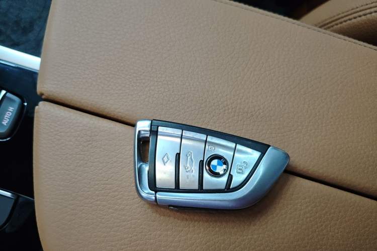 Used BMW 5 Series 2018 530Li Leading Model M Sport Package
