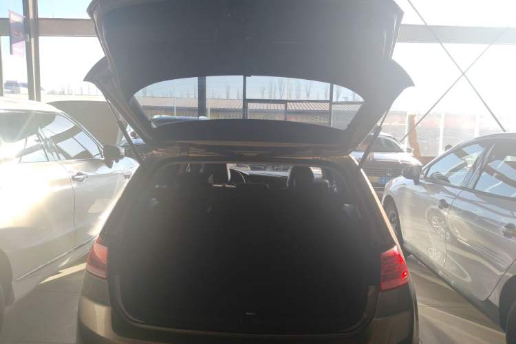 Used Volkswagen Golf 2018 230TSI Automatic Comfort Model