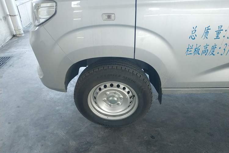 Used Ruichi EC71 2024 EC71L Cargo Pioneer I Model 41.85 kWh
