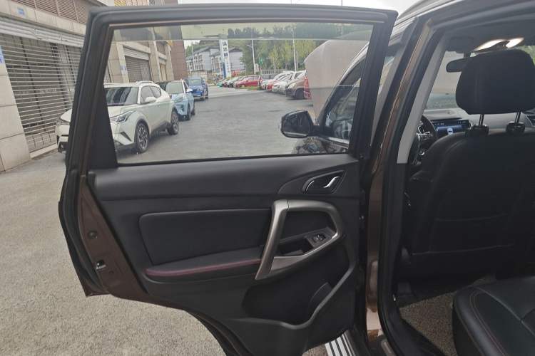 Used Chery Tiggo 5 2016 2.0L CVT Jiayue Edition
