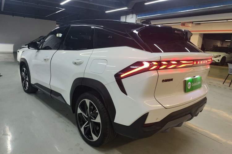 Used  L7 2023 1.5T 115 km Starship
