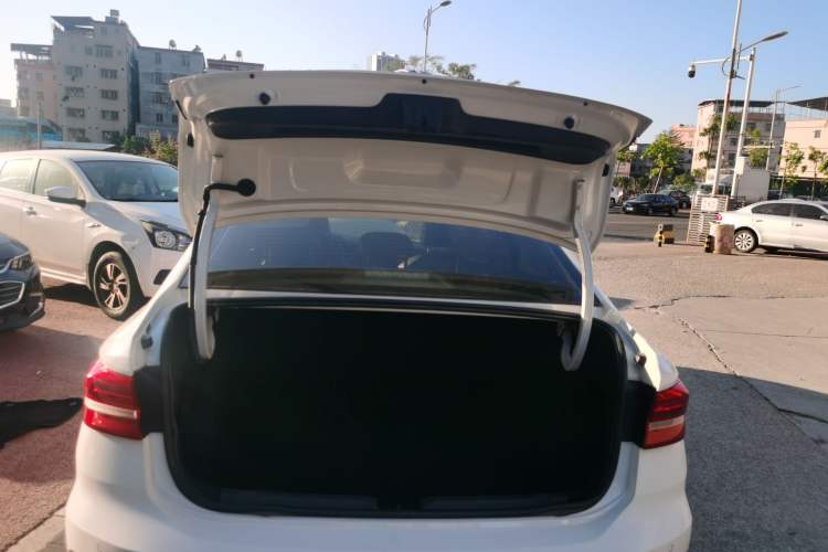 Used Volkswagen Lavida 2018 1.5L Automatic Comfort Edition China V Standard
