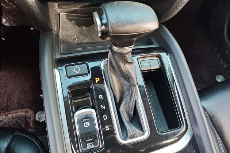 Used GAC Trumpchi GS8 2017 320T Four-Wheel Drive Luxury Smart Connectivity Version (7 Seats)
