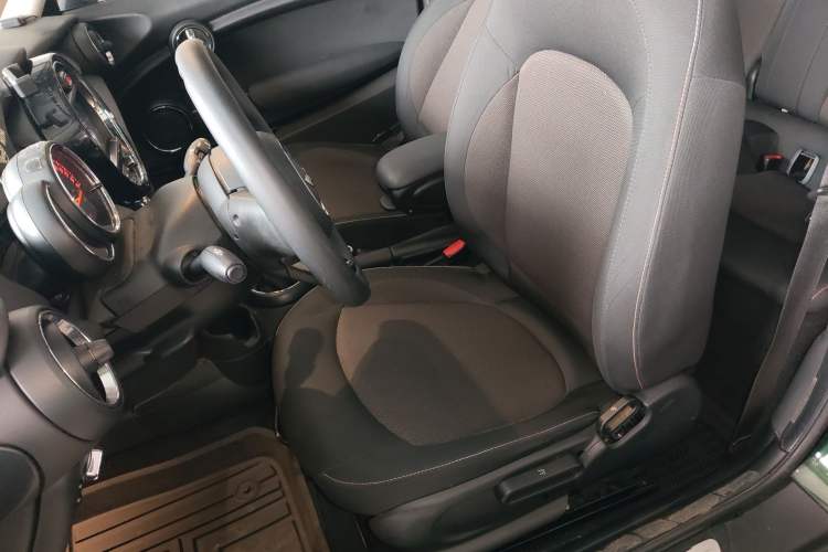 Used  MINI 2016 1.2T ONE Pioneer Edition
