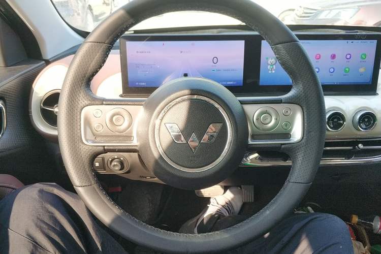 Used Wuling Bingo 2023 410 km Lingxi Deluxe Edition
