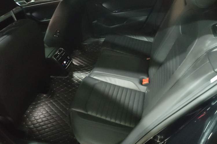 Used Volkswagen Magotan 2019 330TSI DSG Luxury Version China VI Standard
