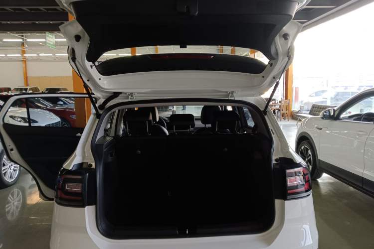 Used Volkswagen Tacqua 2023 200TSI DSG Joy-Connect Edition