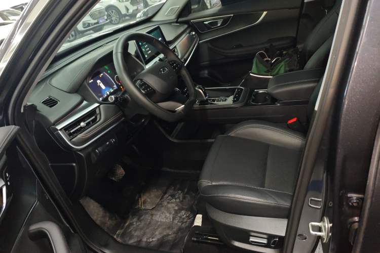 Used Chery Tiggo 8 2025 Excellence Edition 230 TCI Automatic Luxury Version 5 Seats
