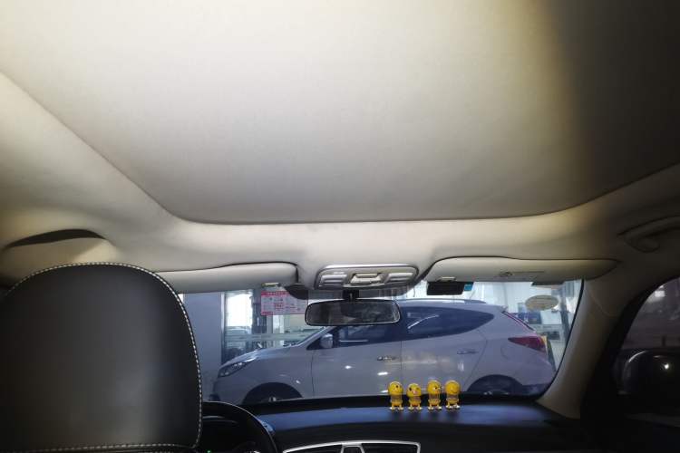 Used Geely Auto Emgrand X7 Sport 2018 1.8TD Automatic Two-Wheel Drive Zhiya Model
