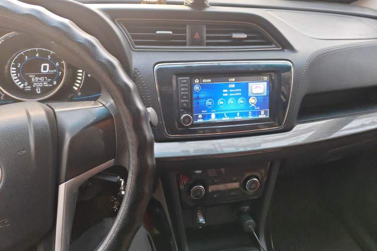 Used Venucia M50V 2017 1.5L XV Manual Elite Edition
