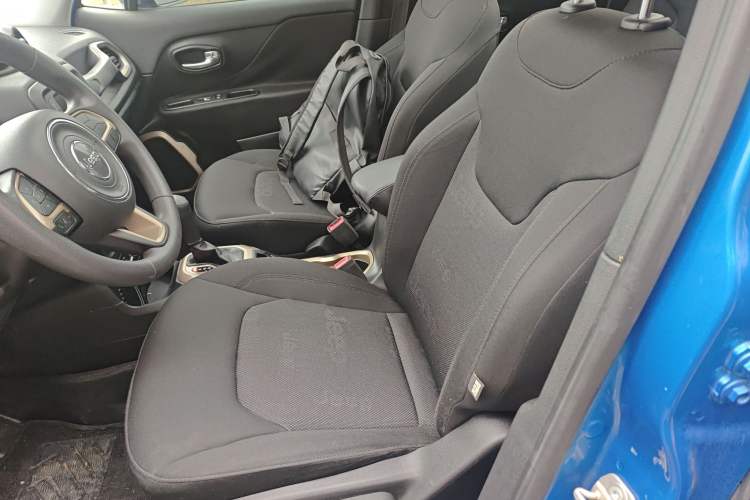 Used  Renegade 2017 180T Automatic High-Energy Version
