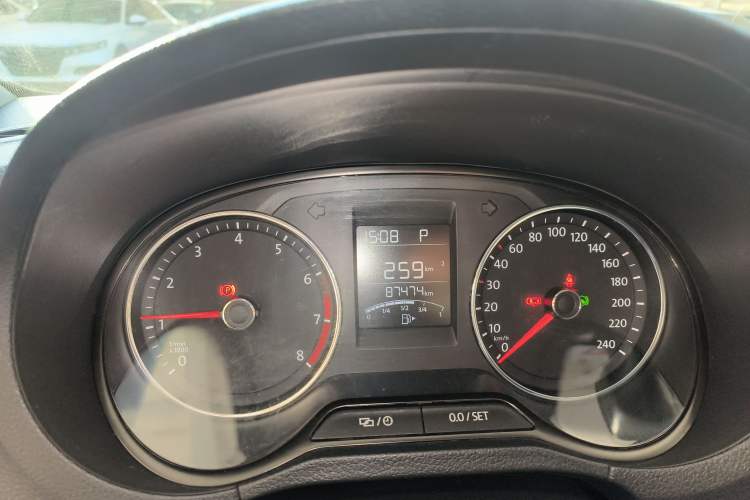 Used Volkswagen Polo 2016 1.6L Cross Polo Automatic
