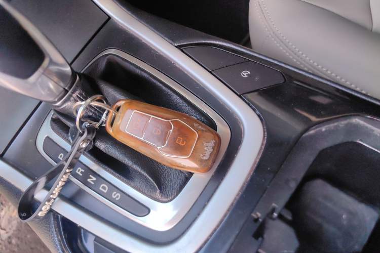 Used Ford Edge 2016 EcoBoost 245 Two-Wheel-Drive Titanium 5-Seater